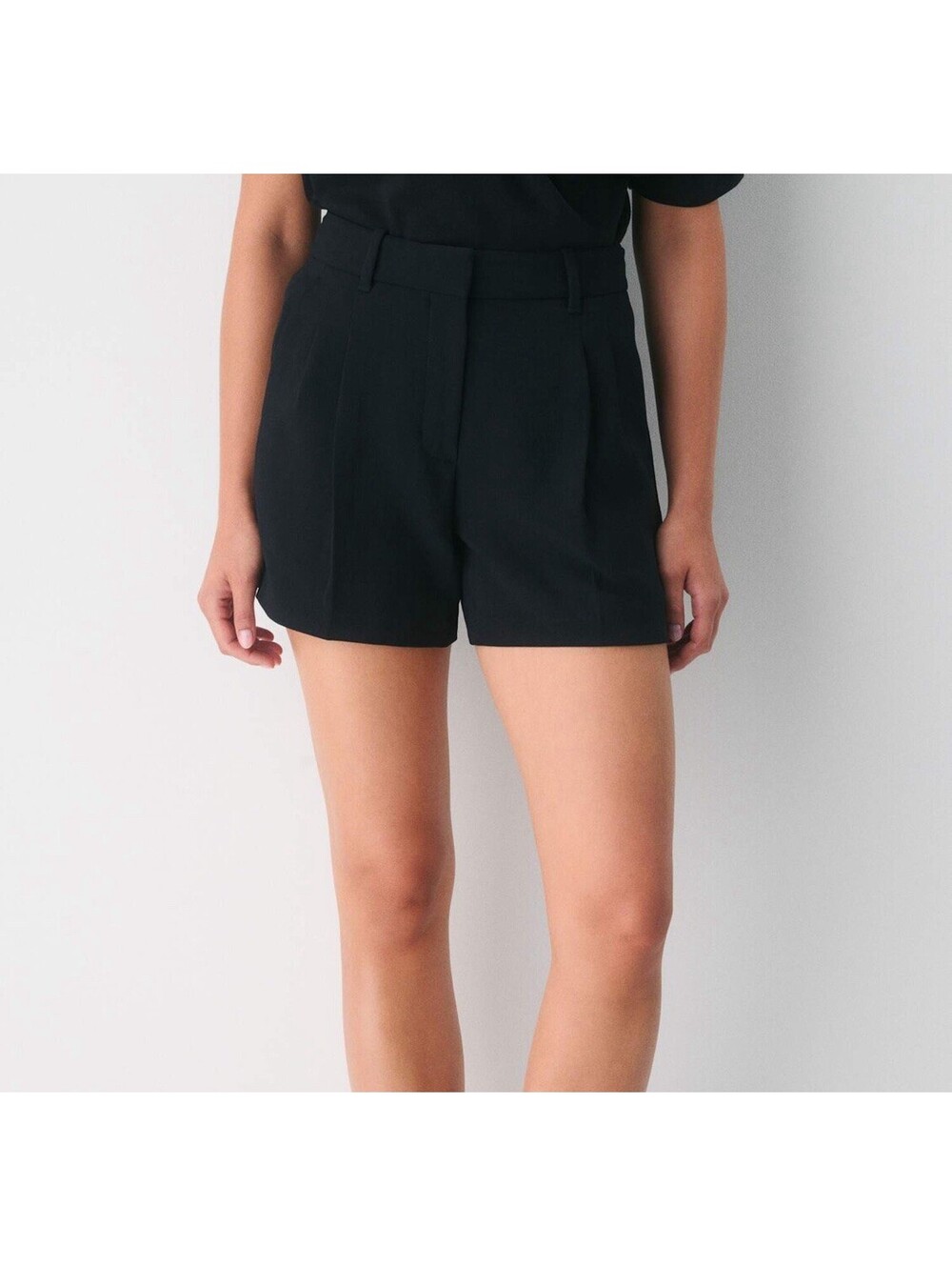 Aritzia Wilfred The Effortless Shorts Womens Size 4 High-rise Tailored Black EUC